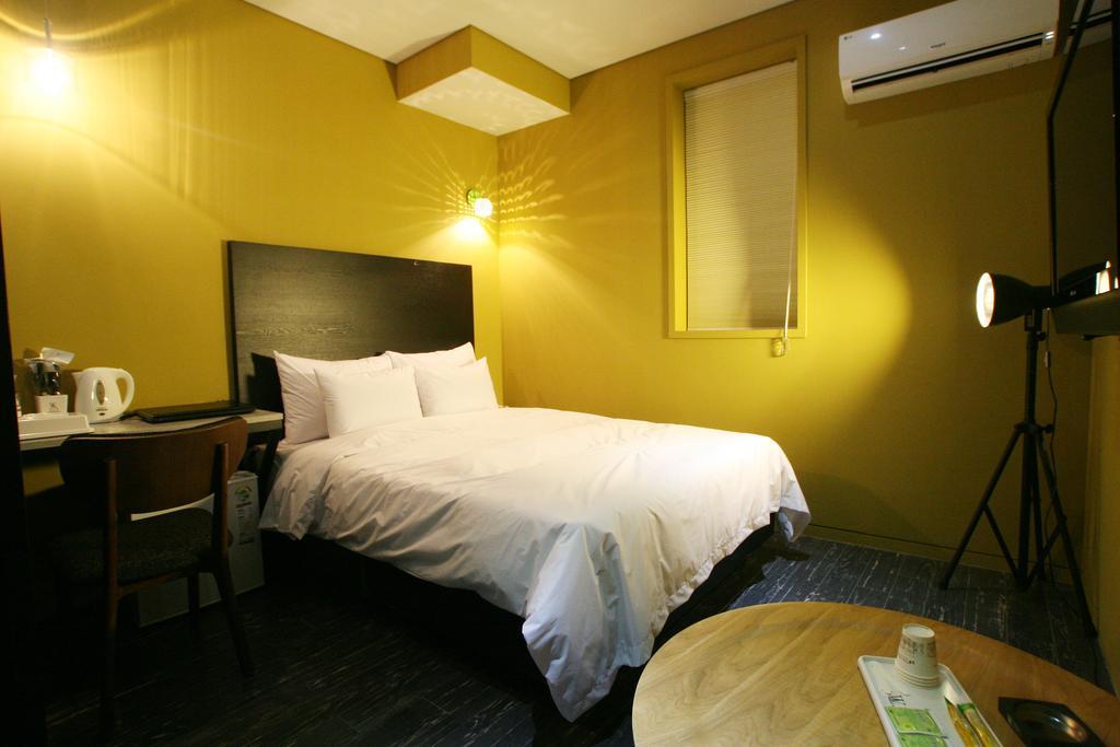 Vvalt Hotel Сеул Стая снимка
