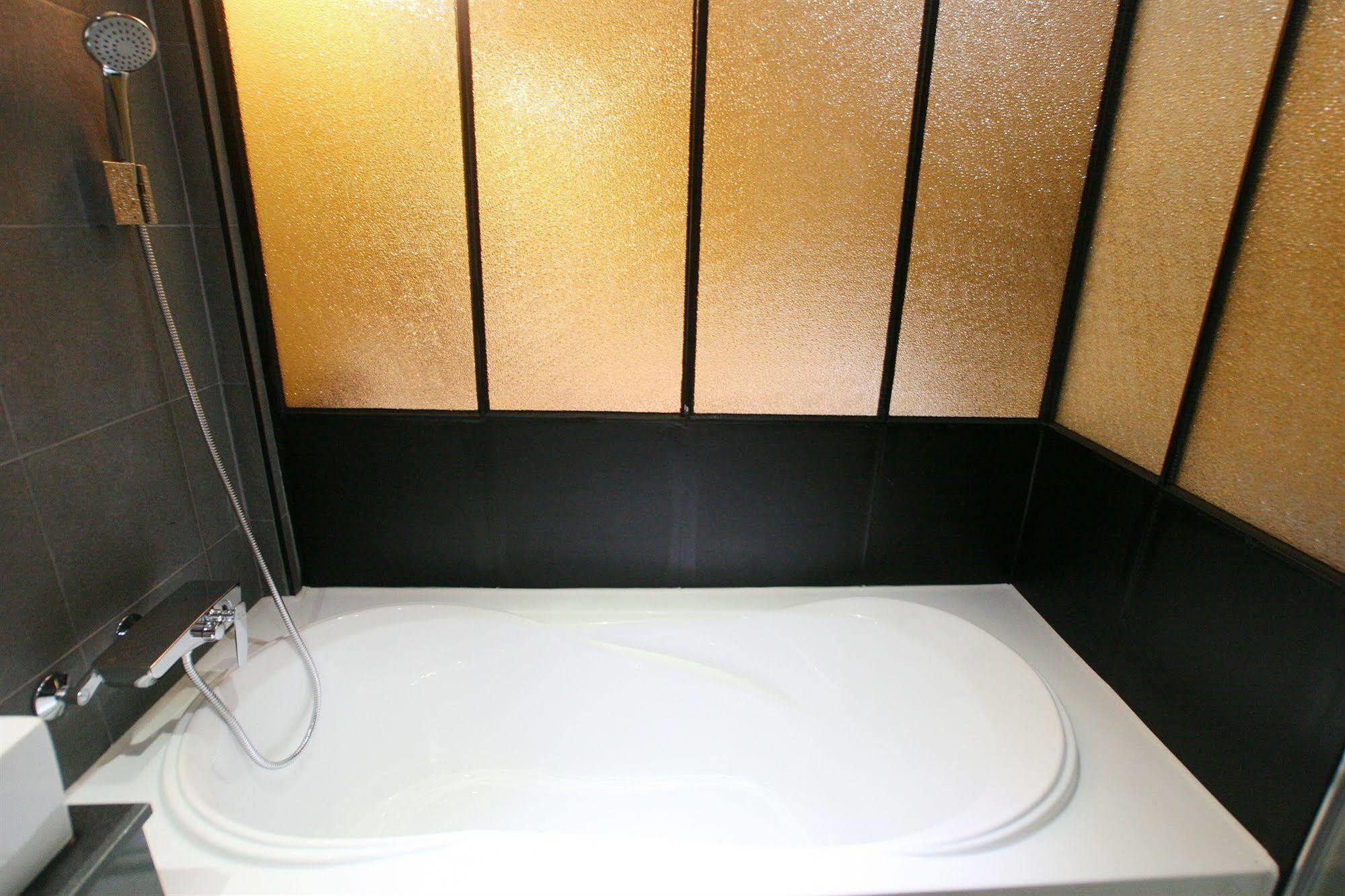 Vvalt Hotel Сеул Екстериор снимка