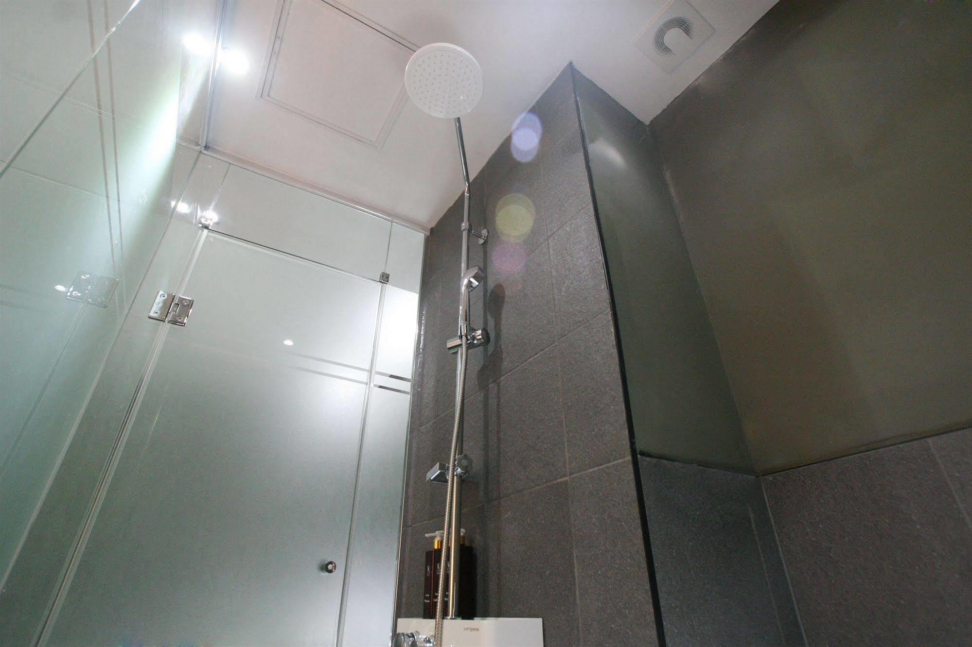 Vvalt Hotel Сеул Екстериор снимка