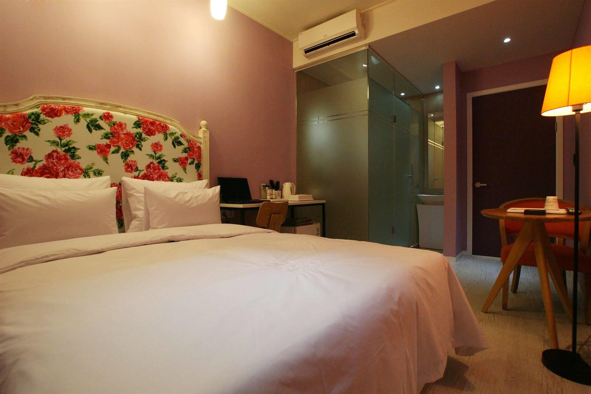Vvalt Hotel Сеул Екстериор снимка